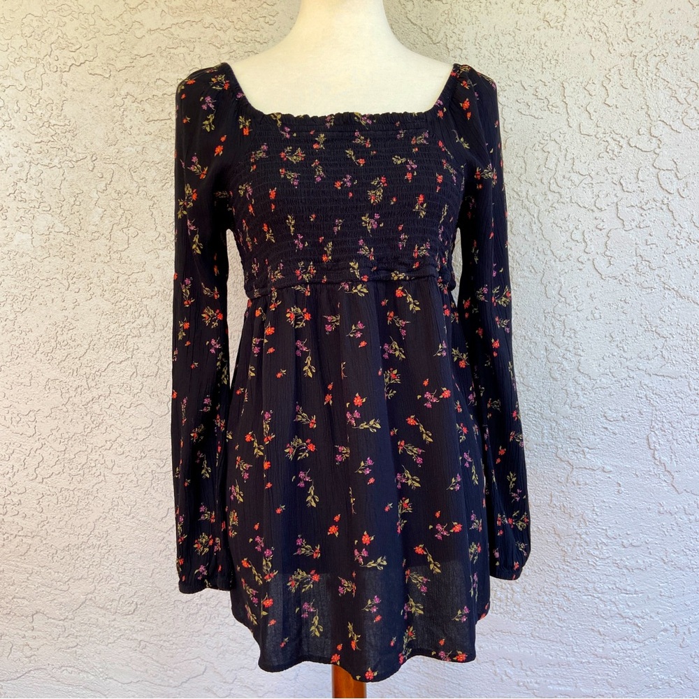🎉HP🎉Sonoma Smocked Square Neck Maternity Top - Size S